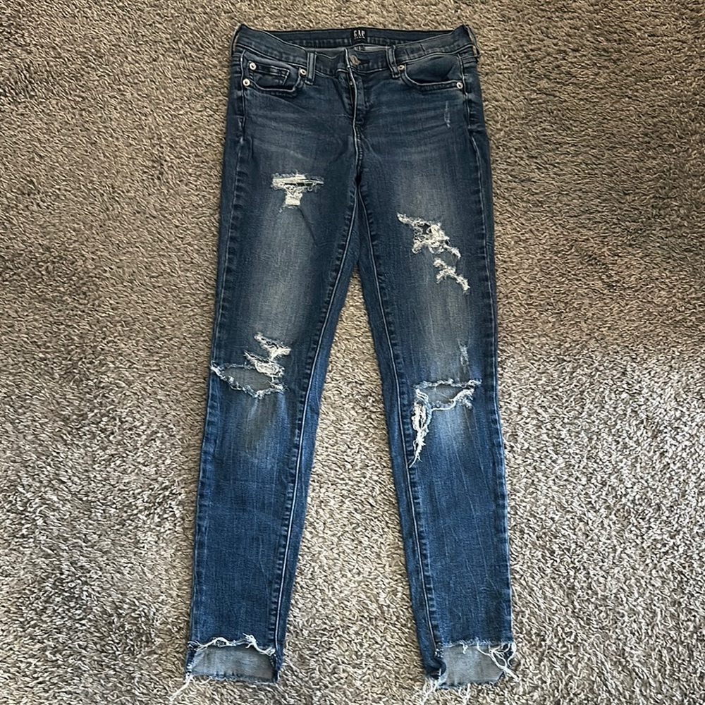 Women’s Distressed Gap Jeans, True Skinny, Size 27/4